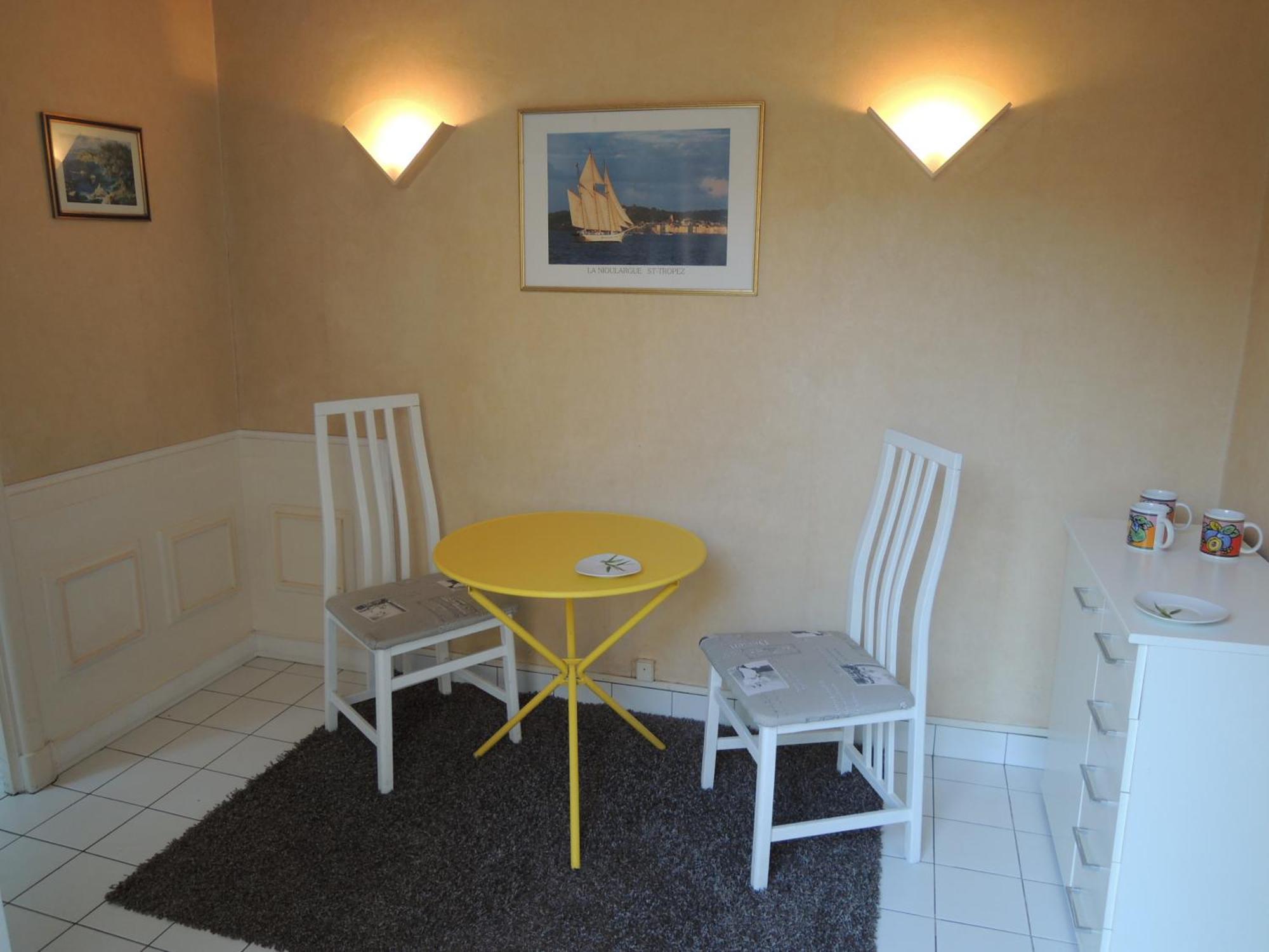 Acci Cannes Old City Room photo